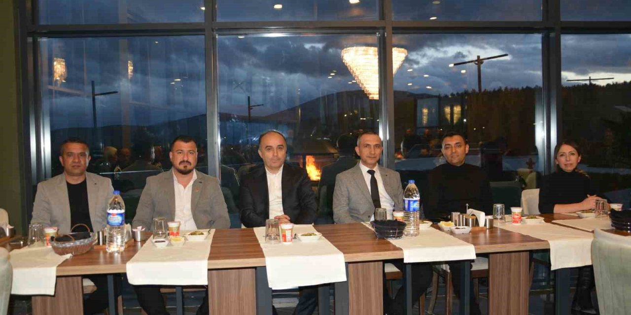 Korkuteli’nin 58 Mahalle Muhtarı İftarda Buluştu