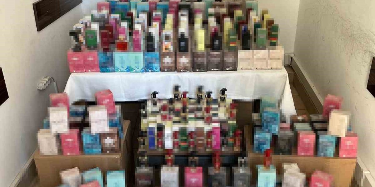 2 Bin 300 Adet Kaçak Parfüm Ele Geçirildi