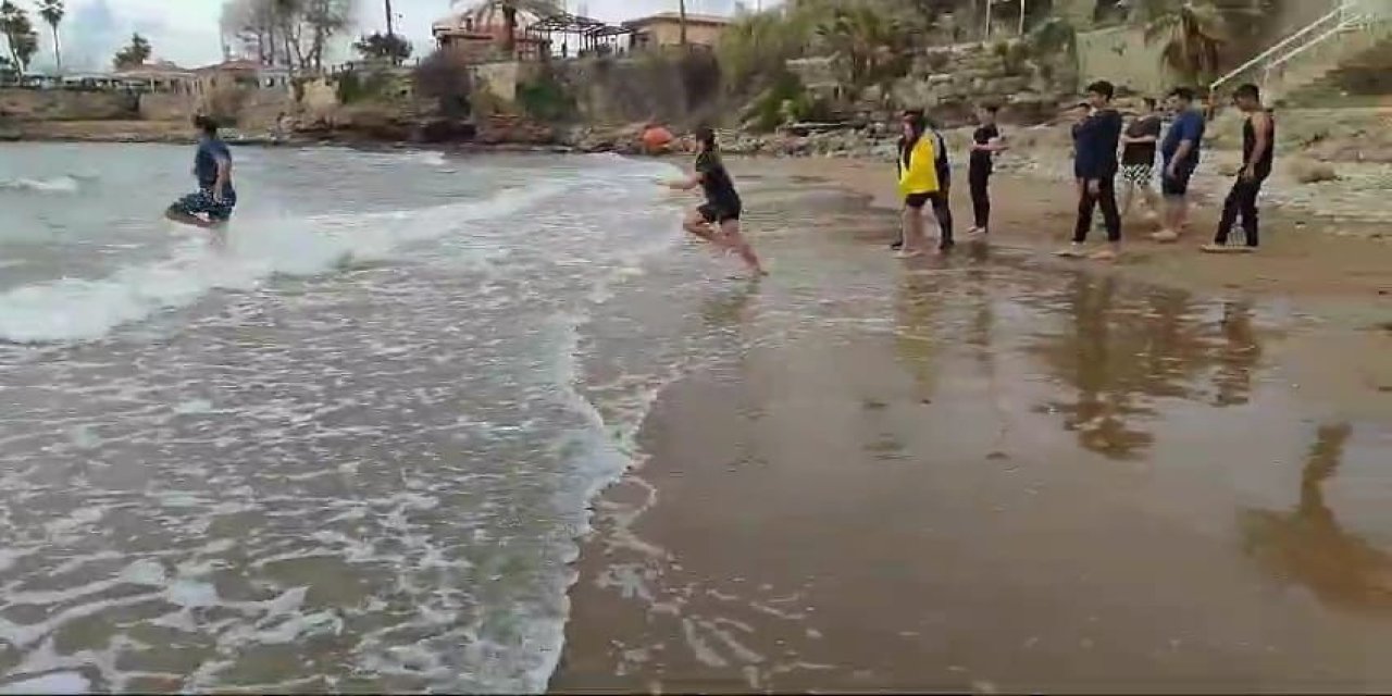 Öğrencilere Dalış Ve İlk Yardım Kursu