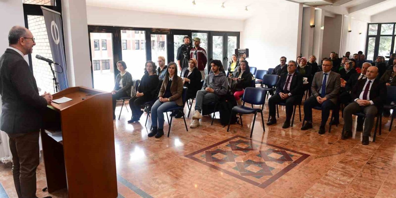 Anadolu Üniversitesinde Kitap Okuma Etkinliği Düzenlendi