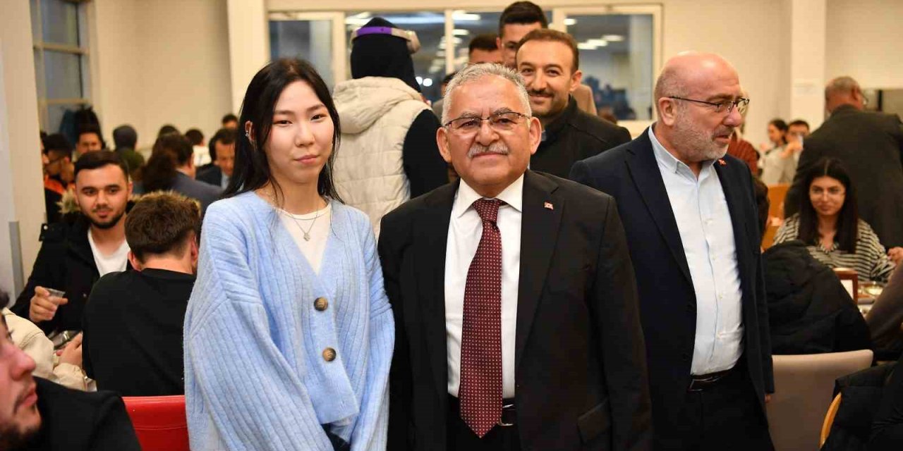 Başkan Büyükkılıç; Kayü’de Öğrencilerle İftar Sofrasında Buluştu