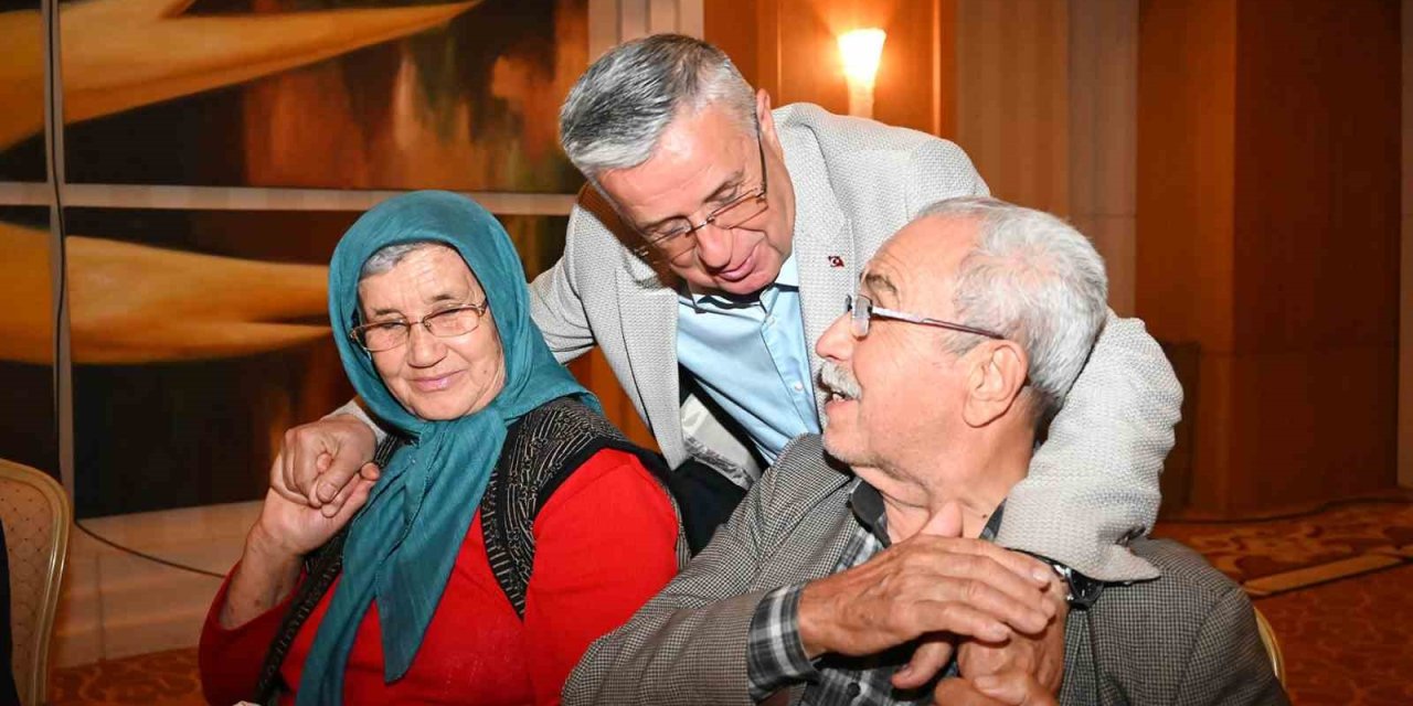 Başkan Topaloğlu’ndan Yaşlılara İftar Yemeği