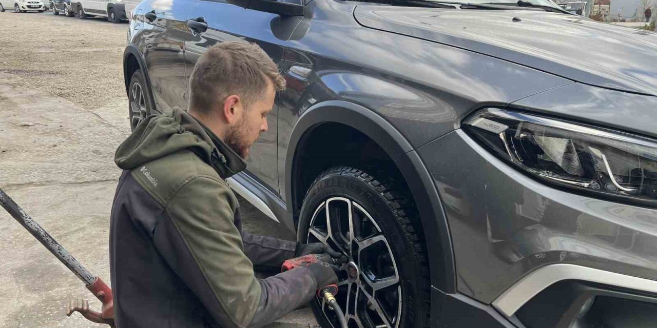 Sıcak Havalarda Kullanılan Kış Lastiği Kaza Riskini Arttırıyor