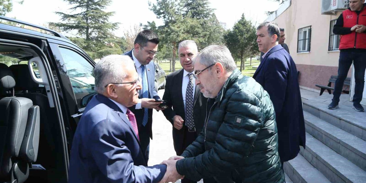 Büyükkılıç’tan Erciyes Feneri Derneği Marketine Ziyaret