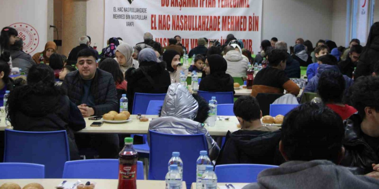 Geçmişten Geleceğe Uzanan El