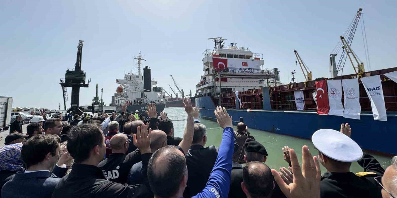 8. "iyilik Gemisi" Gazze’ye Uğurlandı