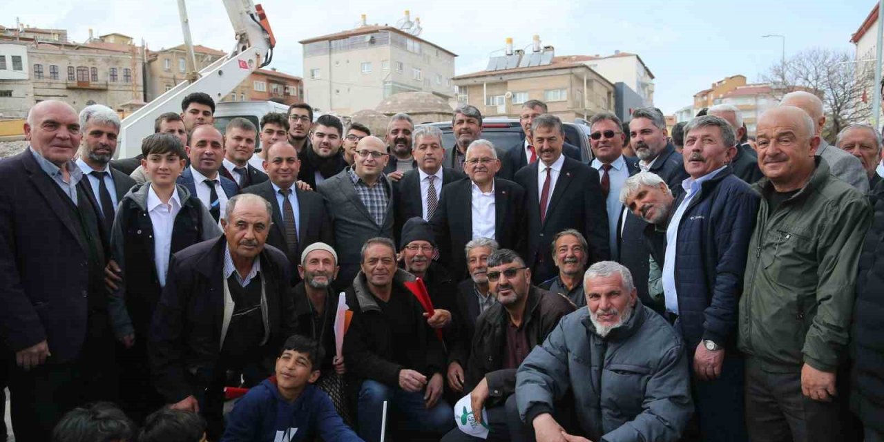 Yeşilhisarlılar, Başkan Büyükkılıç’ı Bağrına Bastı