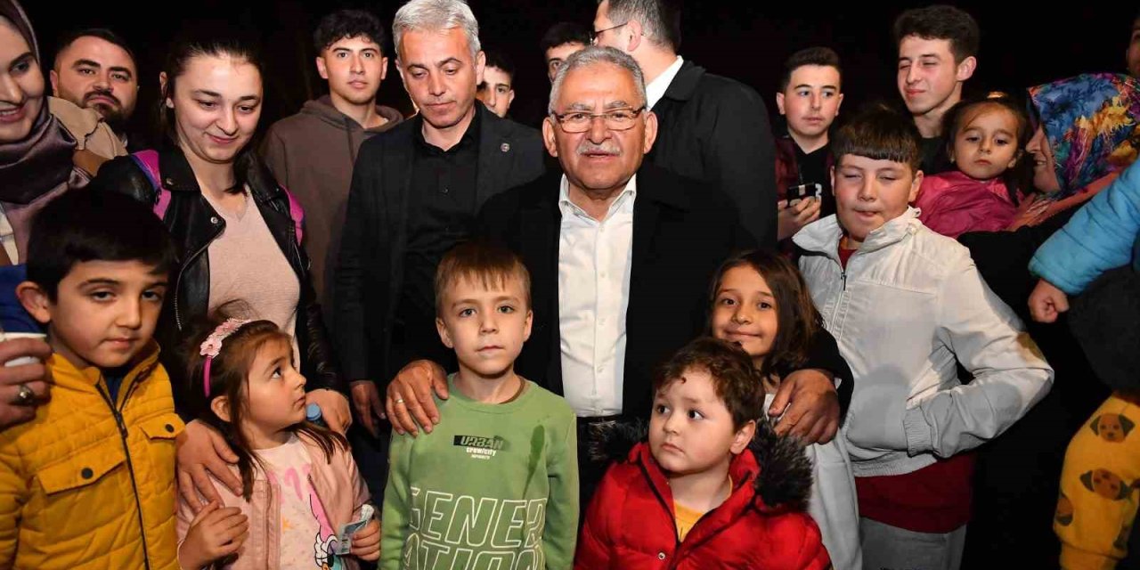 Başkan Büyükkılıç, Ramazan Etkinliklerinde Vatandaşlarla Kucaklaştı