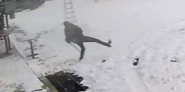 Aksaray’da Karda Kayma Anları Kameralara Yansıdı