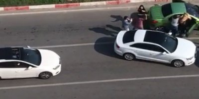 Trafikte Kadınlarla Tartışan Kişi Sopayla Saldırdı