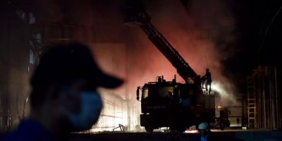 Mersin'de Sebze Meyve Halinde Yangın