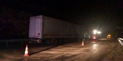 Silifke'de Bariyerlere Çarpan Çekici Şoförü Denizde Aranıyor