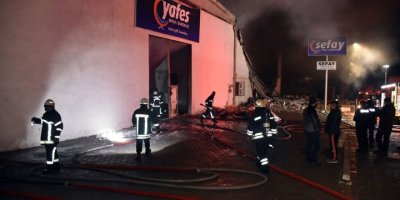 Kayseri'de Bir Fabrikada Çıkan Yangın Kontrol Altına Alındı