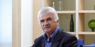 Karamanlı Eski Devlet Bakanı Fikret Ünlü Hayatını Kaybetti