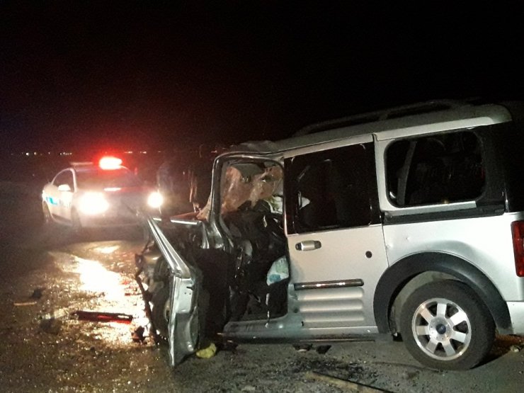 Aksaray'da Trafik Kazası : 1 Ölü, 3 Yaralı