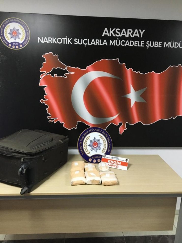 Aksaray'da Bagajdaki Valizde 3 Kilo Eroin Ele Geçirildi