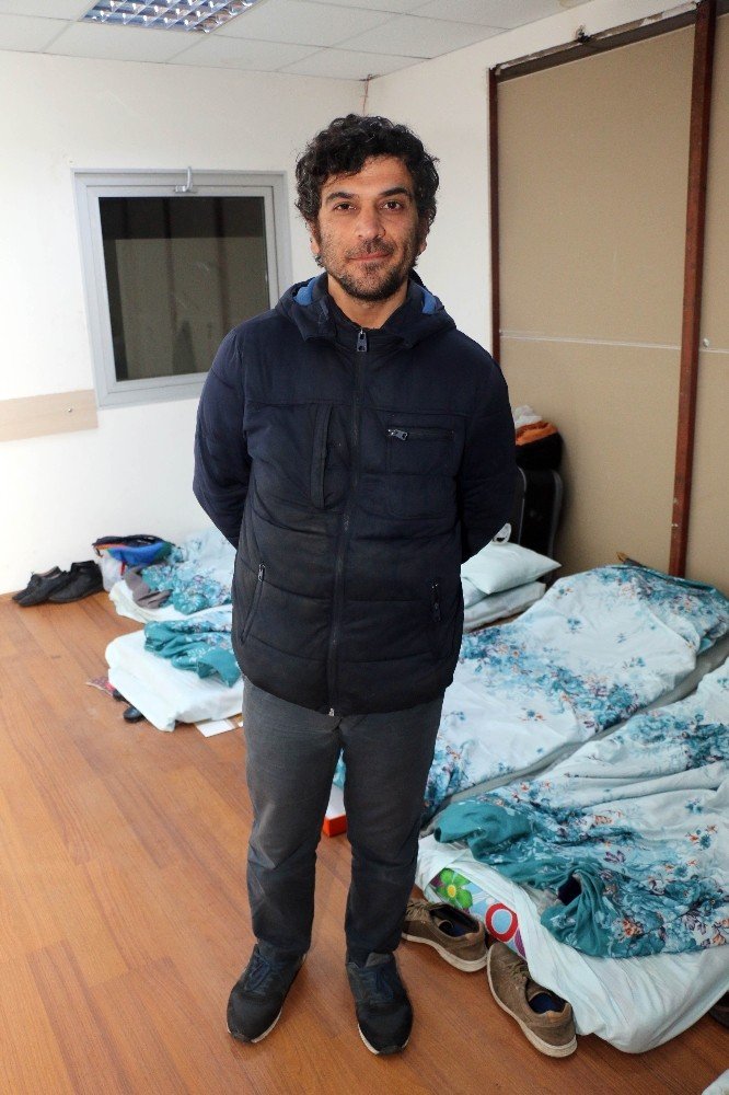 Antalya'da Evsizlere Büyükşehir Belediyesi Sahip Çıktı