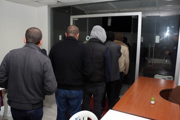 Antalya'da Evsizlere Büyükşehir Belediyesi Sahip Çıktı