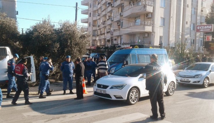 Mersin’de Askeri Araç Kaza Yaptı: 4’ü Asker 5 Yaralı