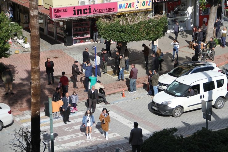 Antalya İşsiz Genç İntihar Girişiminde Bulundu