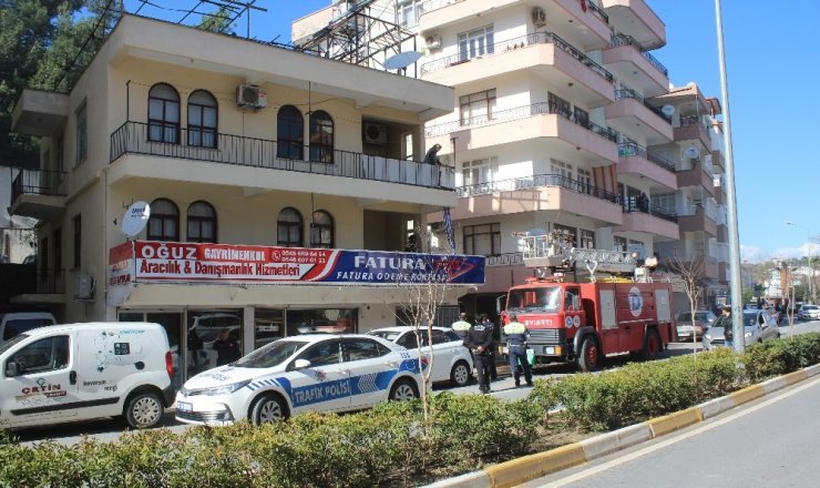Antalya'da Elektrik Panosundaki Yangın Korkuttu