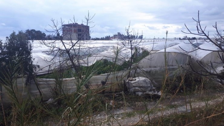 Antalya'da Çıkan Hortum Ucuz Atlatıldı