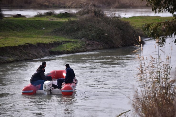 Mersin'de Sulama Kanalına Düşen Nihat Öğretmen İçin Arama Çalışmaları