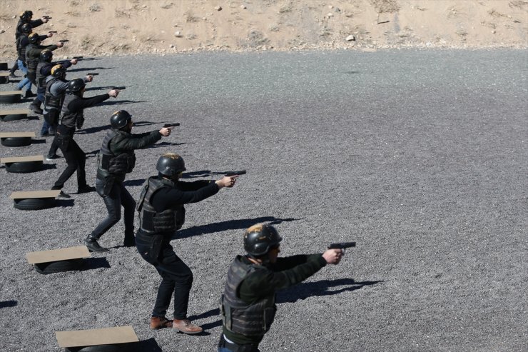 Niğde'de Mahalle Bekçileri Zorlu Eğitimle Göreve Hazırlanıyor