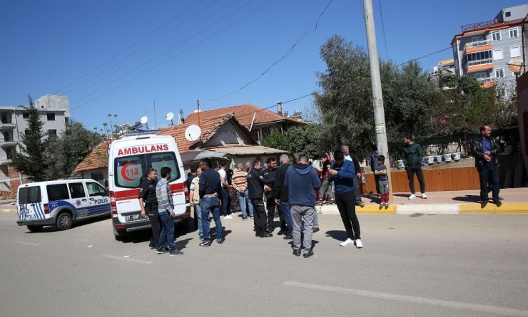 Antalya’da Polisleri Bıçakla Yaralayan Saldırgan Yakalandı