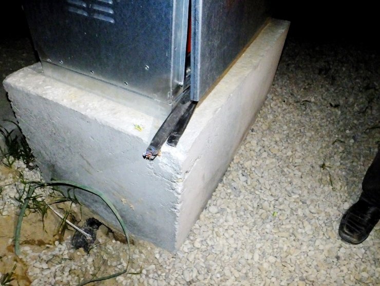Aksaray’da 3 Gün Önce Kurulan Trafonun Kablolarını Çaldılar