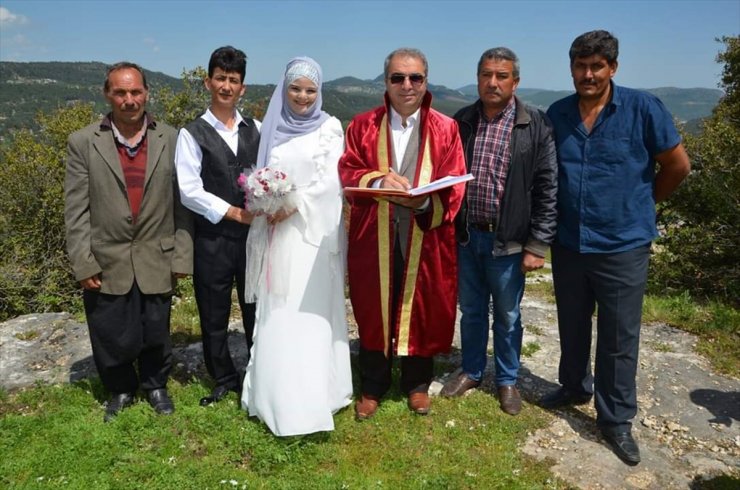 Mersin'de Namrun Kalesi'nde Nikah Kıyılmaya Başlandı