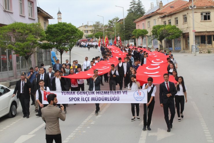 Konya'nın Yunak İlçesinde Gençlik Yürüyüşü Yapıldı