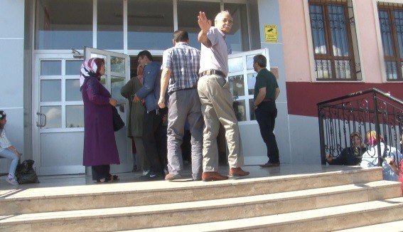 Konyalı 75 Yaşındaki Vatandaş Üniversite Sınavına Girdi