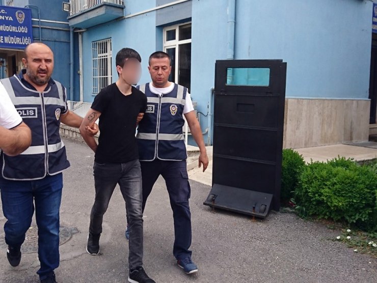 Pişkin Hırsız Konya'da Dolmuşta Yakalandı