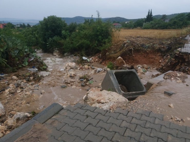 Tarsus’da Sel Felaketinin Yaraları Sarılıyor