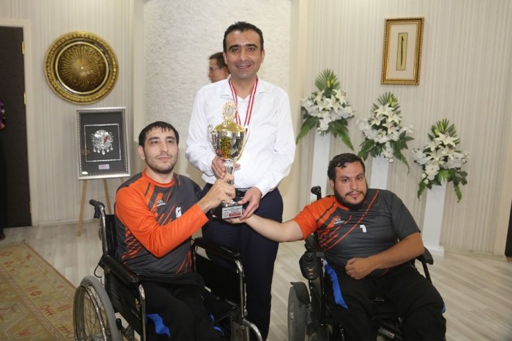 Engelleri Aşıp Karaman'ın Gururu Oldular