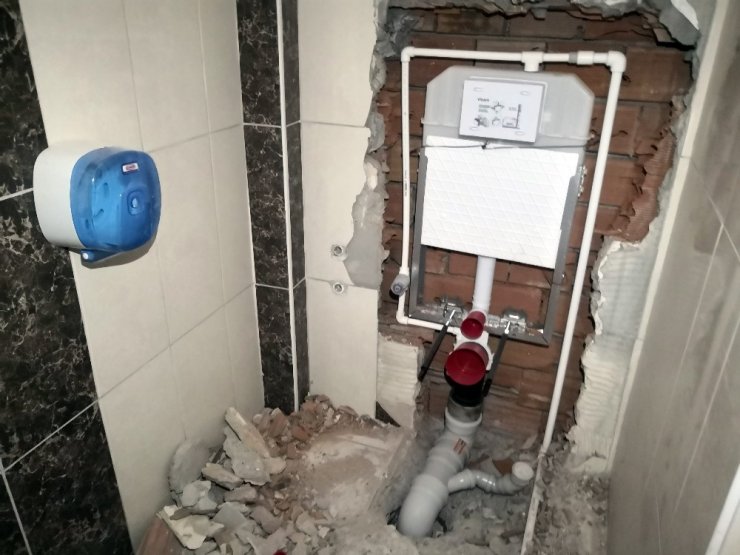 Aksaray’da Eski Hastane Binası Vurgununda Gözaltılar Var