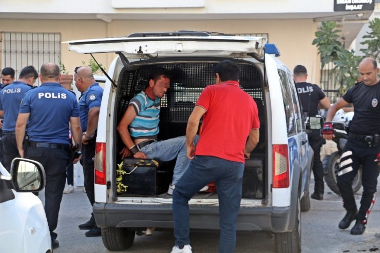 El Frenini Çekip ‘Devletten Kaçılmaz’ Dedi, Dost Kazığını Yedi