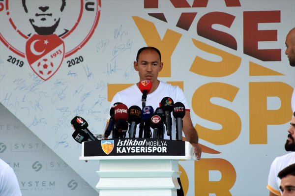 Kayserispor Transferlerini Tanıttı