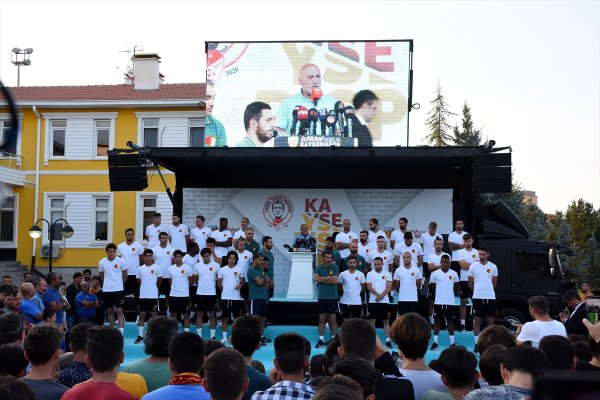 Kayserispor Transferlerini Tanıttı