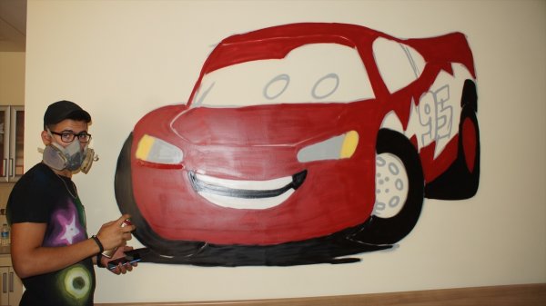 Duvara Yazdıkları Söz, Yeteneklerinin Keşfedilmesini Sağladı