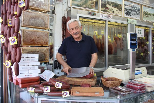 Üç Kuşaktır Pastırmacılıkla Uğraşıyorlar