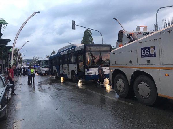 Başkentte Trafik Kazası: 8 Yaralı