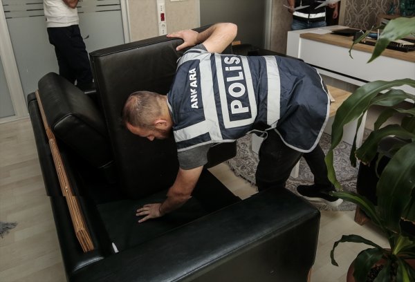 Devlet Büyüklerinin İsimlerini Kullanarak Dolandırdılar