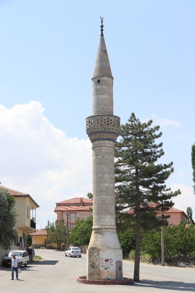 Aksaray’ın Camisiz Minaresi Şaşırtıyor