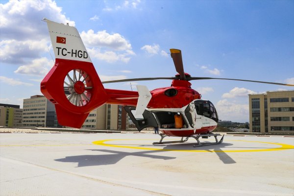 Ankara Şehir Hastanesinde Ambulans Helikopter Deneme Uçuşu Yaptı