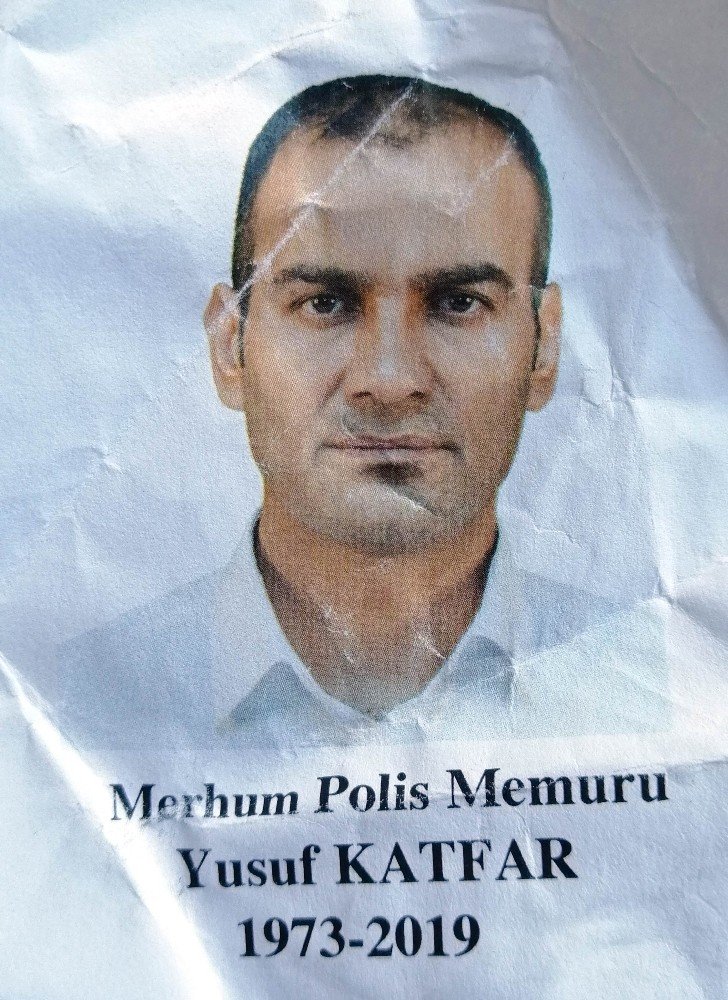 Kayserili Polis Geride Üçüzlerini Bıraktı