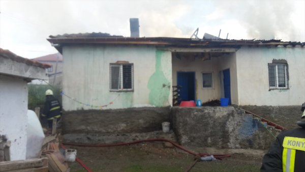 Kulu'da Çatı Yangını