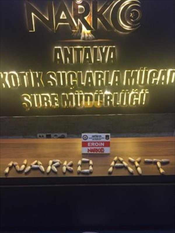 Midesinden Ve Bağırsağından 45 Kapsül Eroin Çıktı