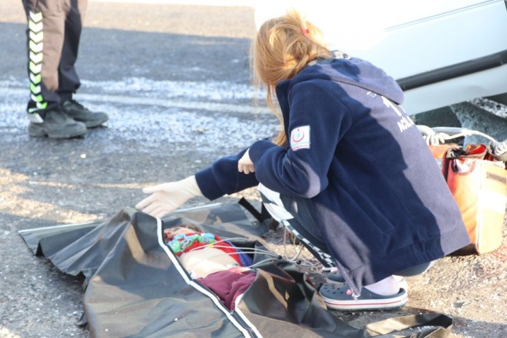 Anne Ve Oğlu Kazada Öldü, 3 Kişi Yaralandı